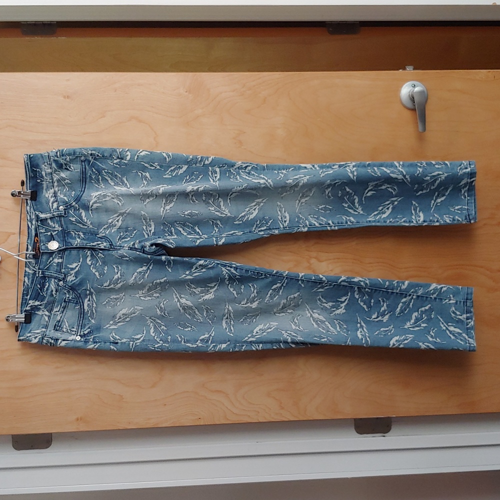 Seven7 Feather Print Skinny Jean